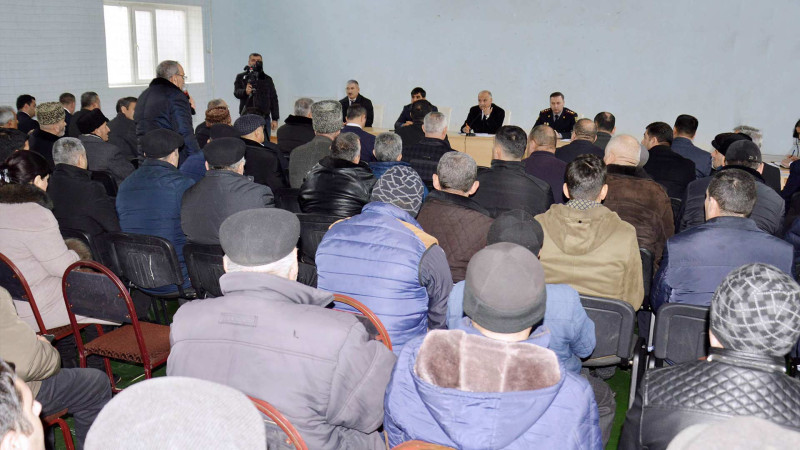 Araz Əhmədov Banbaşıda sakinlərlə görüşüb