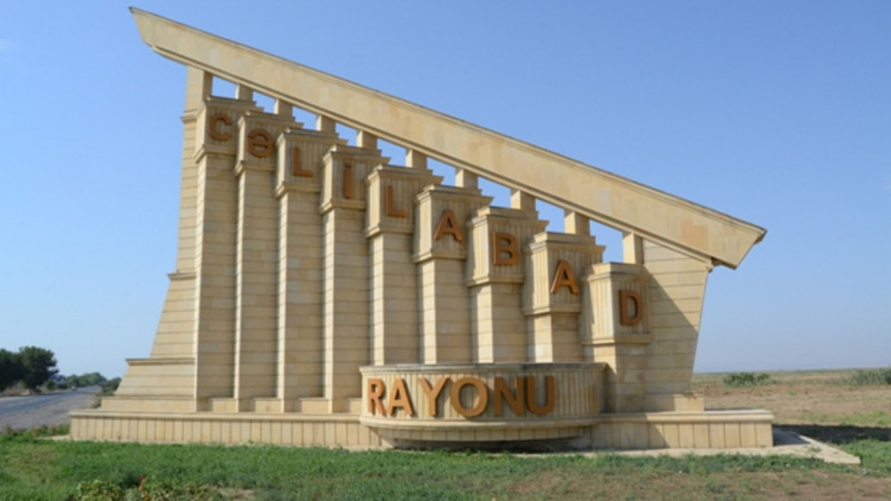 Cəlilabad rayonunda hamilə qadın döyülüb