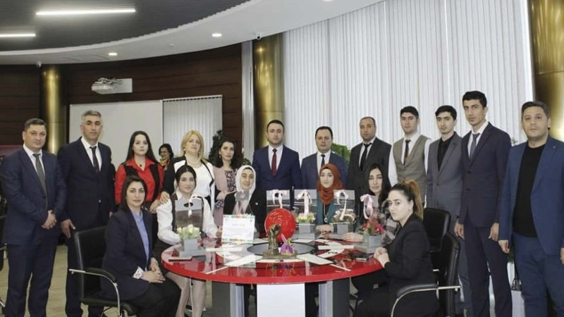 Zərif cinsin nümayəndələri bilik yarışmasında iştirak ediblər
