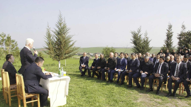 Cəlilabadın icra başçısı kənd sakinləri ilə görüşüb