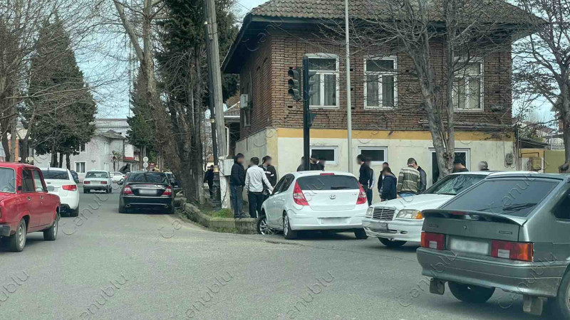 Lənkəranın başıbəlalı xəndəkləri…