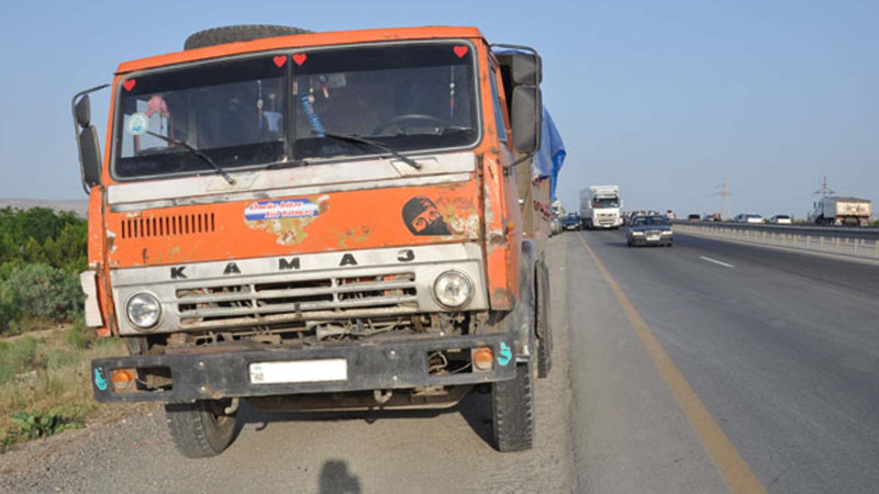 “KamAZ” sürücüsü olan Cəlilabad sakini özünü DTX əməkdaşı kimi təqdim edib