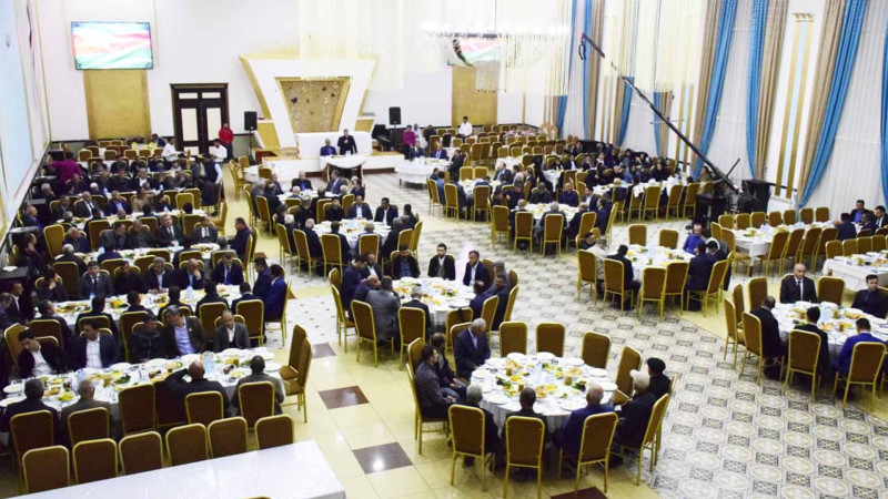 Masallıda iftar süfrəsi açılıb