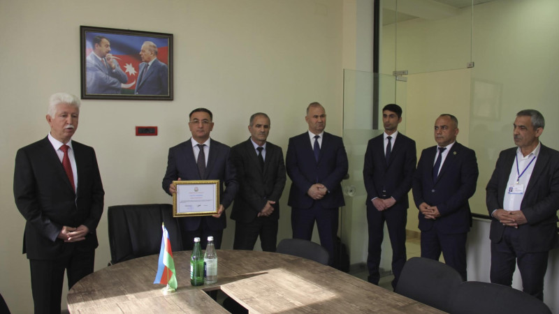 Rafiq Cəlilov Cəlilabad Elektrik Şəbəkəsinin kollektivinə Fəxri Fərman təqdim edib