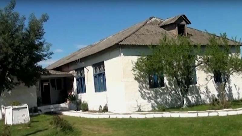 1973-cü ildə tikilən Vilvan kənd bağçasının binası təhlükəli vəziyyətdədir