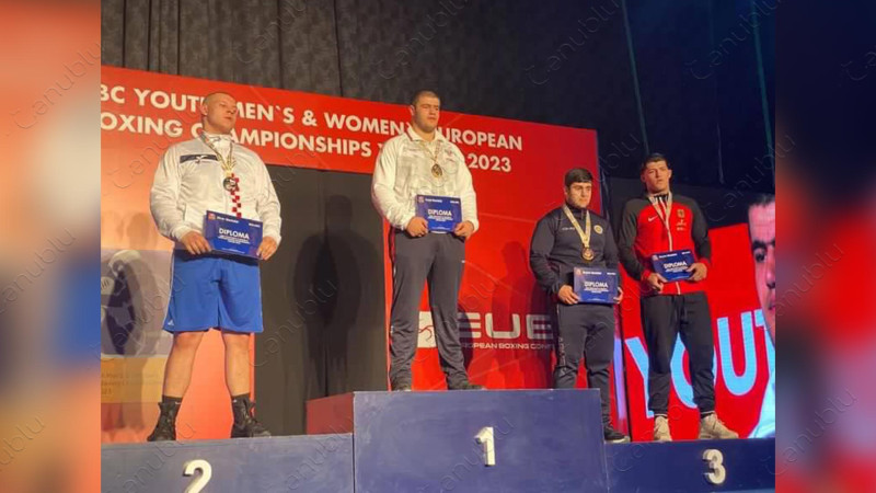 Lənkəranlı boksçu Yerevanda keçirilən Avropa çempionatının qalibi oldu