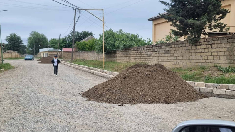 Şəhid atasının təşkilatçılığı ilə Xıl kəndinin yolları təmir olunur