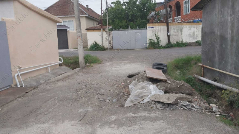 Lənkəranda borular dəyişdirilərkən dağılan yol bərpa olunmur