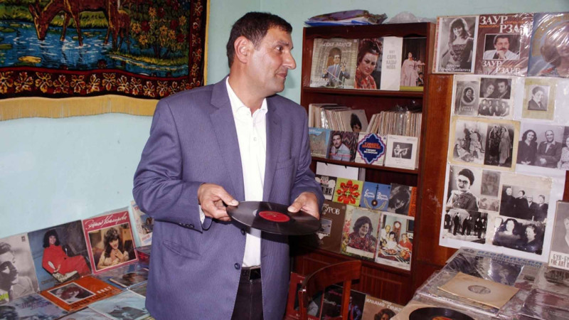 Evində nadir vallar saxlayan Lənkəran sakini - Əli Əkbərov