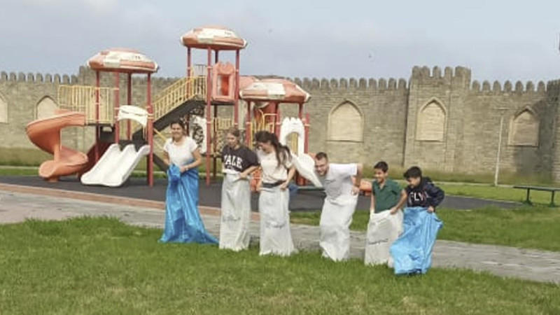 Alman turistləri Astarada əyləncəli idman oyunlarında iştirak ediblər