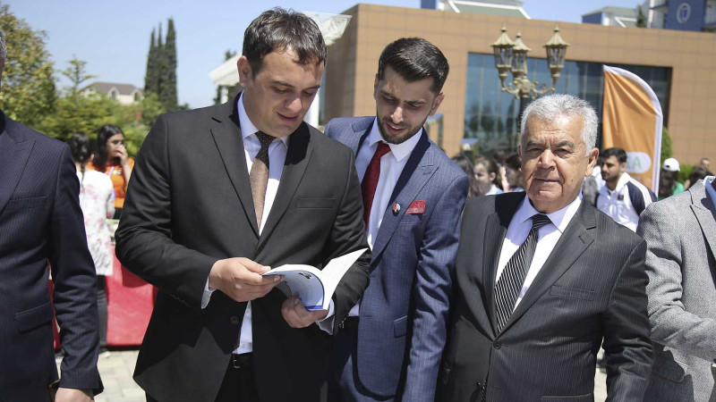 Lənkəranda kitab sərgisinə start verilib