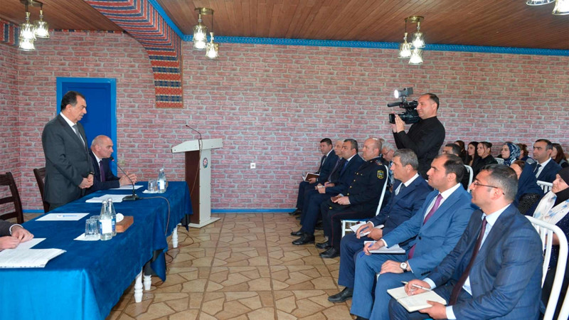 Taleh Qaraşov İstisu qəsəbə sakinləri ilə görüşüb