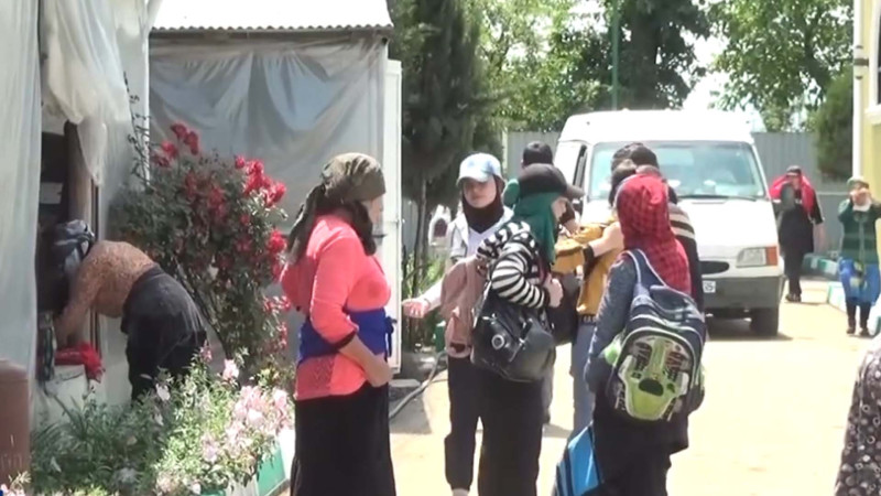 Cəlilabadda təsərrüfat sahibləri işçi qüvvəsinin az olduğunu bildirirlər