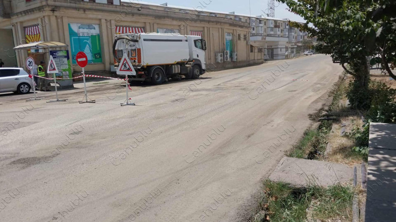 Hənifə Abdullayev küçəsinin yolu təmir olunur