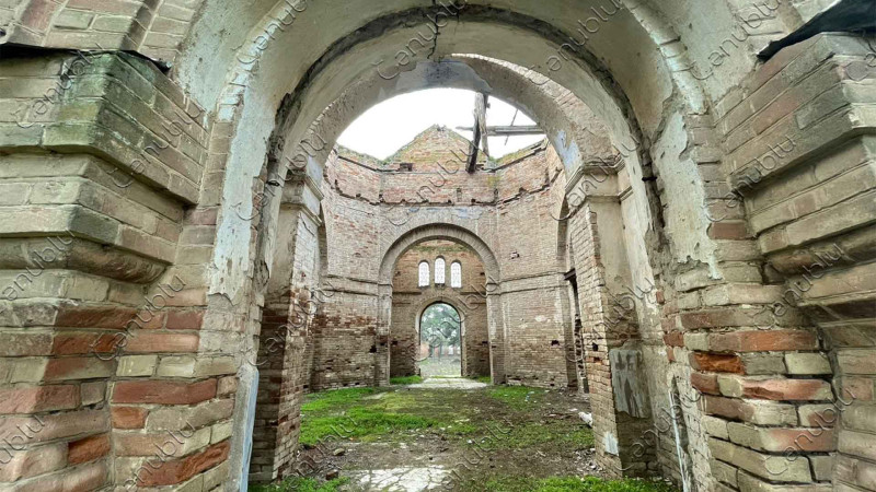 Cəlilabadın Günəşli kəndinin dağılmış rus kilsəsi