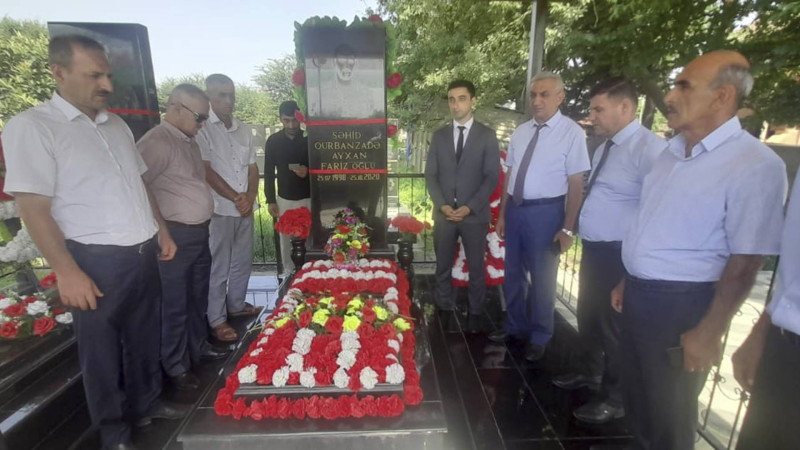 Şəhid Ayxan Qurbanzadənin mövlud günündə məzarı ziyarət olunub