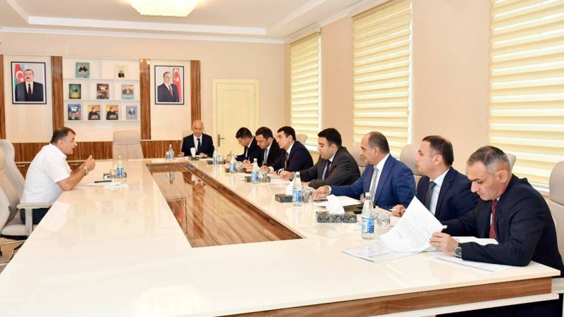 Mədəniyyət naziri Lənkəranda vətəndaşları qəbul edib