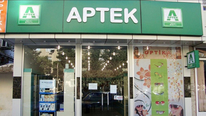 Astarada vəzifəli şəxs aptekə basqın edib