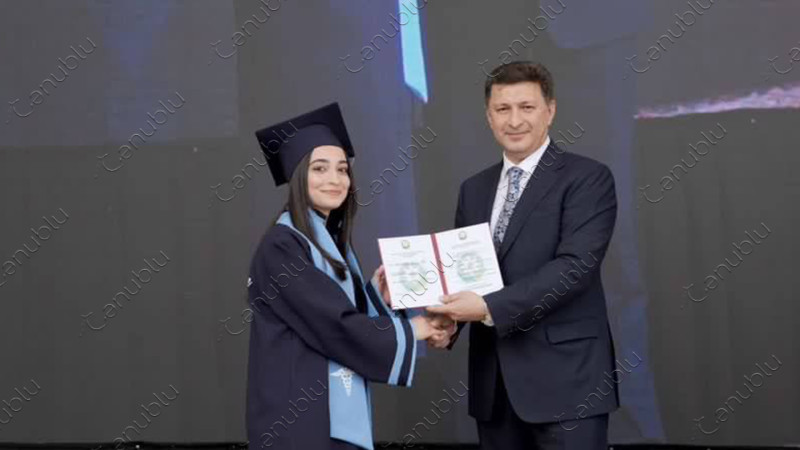 Masallılı xanım Tibb Universitetini qırmızı diplomla bitirib