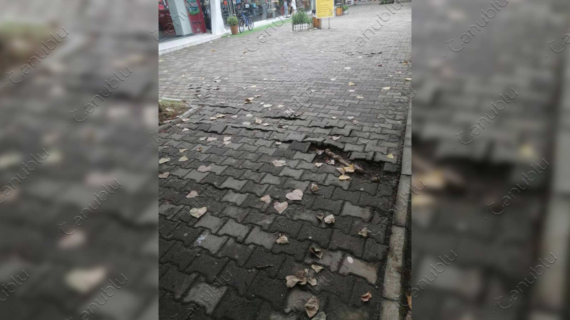 Lənkəranın mərkəzindəki piyada səkisi deformasiyaya uğrayıb