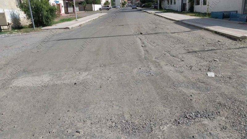 Lənkəranda daha bir küçə qazıldıqdan sonra yararsız hala düşüb