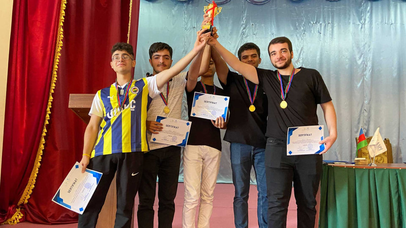 Astarada intellektual oyun baş tutub