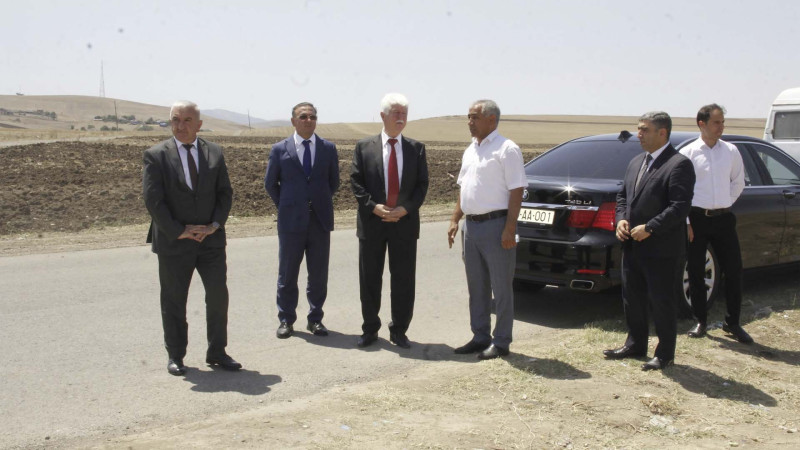 Cəlilabadın icra başçısı rayonda gedən abadlıq işləri ilə tanış olub