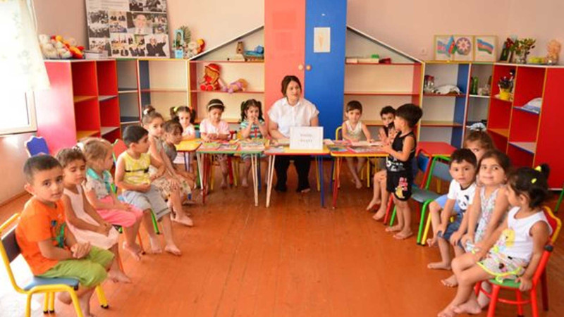 Astarada Nağıl saatı baş tutub