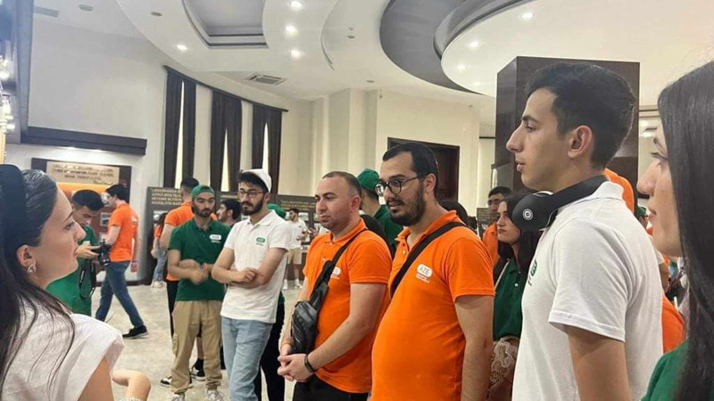 Vikipediyaçılar Heydər Əliyev Mərkəzində olublar