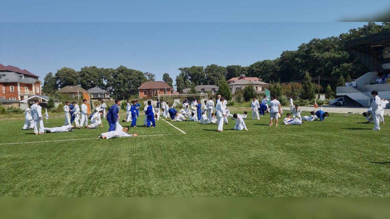 Lənkəranda cüdo üzrə nümunəvi çıxışlar keçirilib