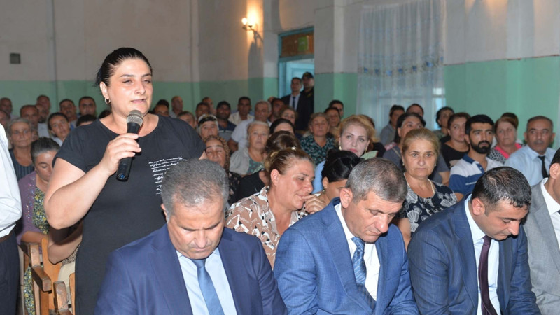 Taleh Qaraşovun Balıqçılar qəsəbəsində sakinlərlə görüşü baş tutub