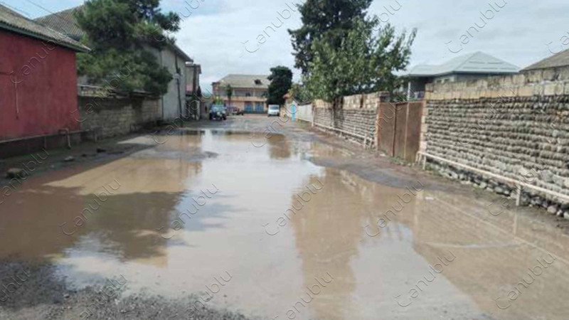 Lənkəranın Ürgə kəndinin bəzi küçələrini su basıb