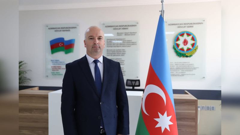 Elxan Nəcəfov vəzifəsindən azad olunub