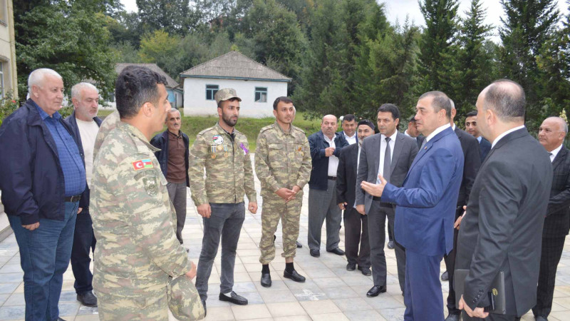 Qəzənfər Ağayev Şağlazüzə kəndində görüş keçirib