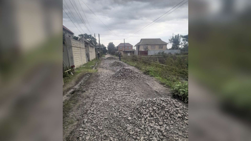 Cəlilabadın Maşlıq kəndində yollar təmir olunur