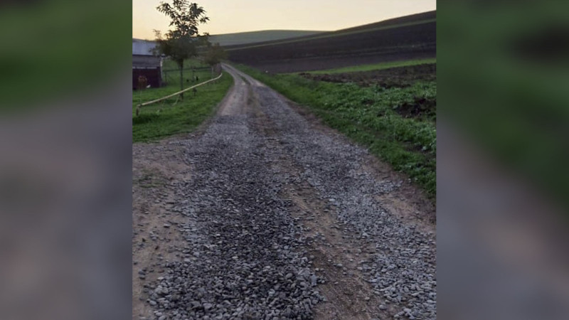 Cəlilabad rayonunun Şabanlı kəndinin yolları təmir olunur