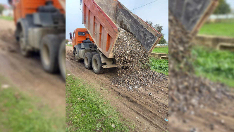 Cəlilabadın Ocaqlı kəndinin yolları təmir olunur