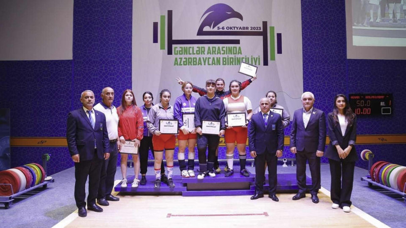 İdmançılarımız ağırlıqqaldırma üzrə Azərbaycan birinciliyində seçiliblər
