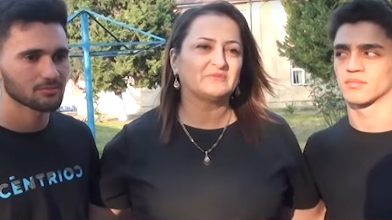 Lənkəranda uşaq evində böyüyən iki dost hərbi xidmətə yola salınıb