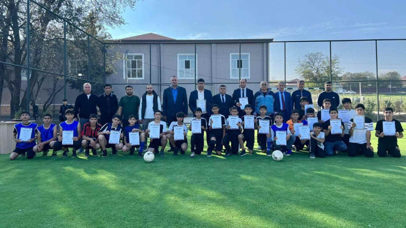 Cəlilabadda məktəblilər arasında minifutbol turniri keçirilib
