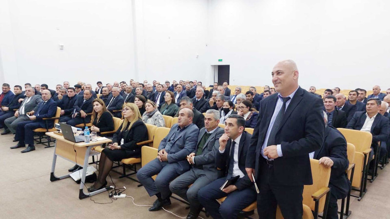 Cəlilabadda rayonun təhsil müəssisələrinin rəhbərləri ilə görüş keçirilib
