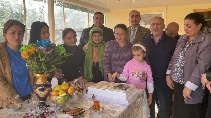 Bu gün şəhid Vüsal Kazımovun anasının doğum günüdür