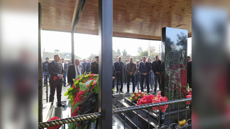 Lənkəranda şəhid Ayxan Qurbanzadənin məzarı ziyarət olunub