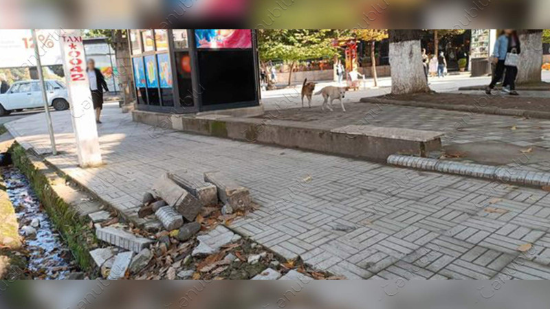 Lənkəranın mərkəzində dağıdılmış bordürlər bərpa olunmur