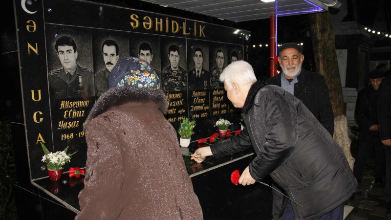 Rafiq Cəlilov yenidən qurulan parkın açılışında iştirak edib