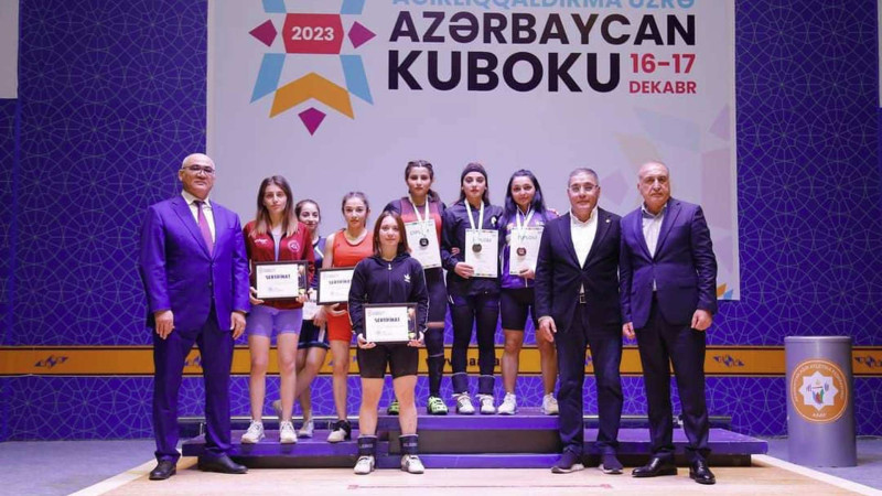 İdmançılarımız ağırlıqqaldırma üzrə Azərbaycan Kubokunda uğur əldə ediblər