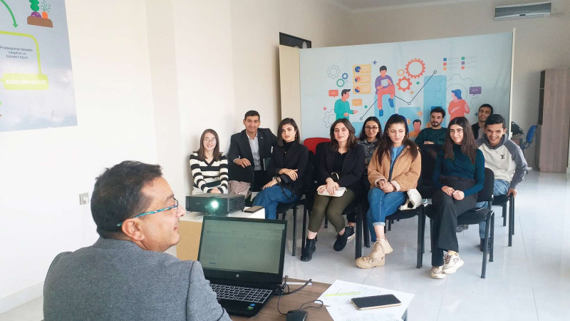 Lənkəranda “Sosial media ilə satış” adlı təlim baş tutub