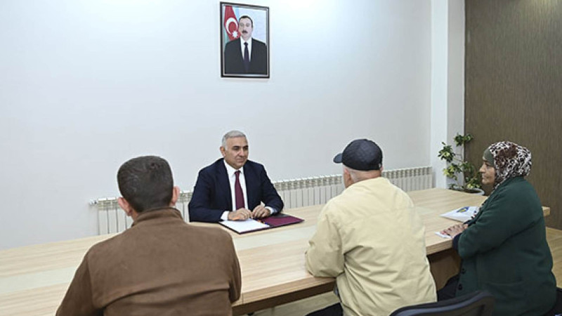 Vüqar Əhmədov Lənkəranda vətəndaşları qəbul edib
