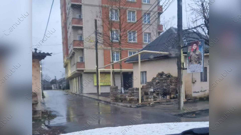 Lənkəranda daha bir iaşə obyekti piyada səkisinin üstündə inşa olunur