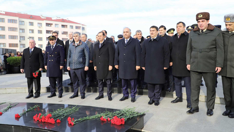 Lənkəranda Şəhidlər Xatirə Abidə Kompleksi ziyarət olunub
